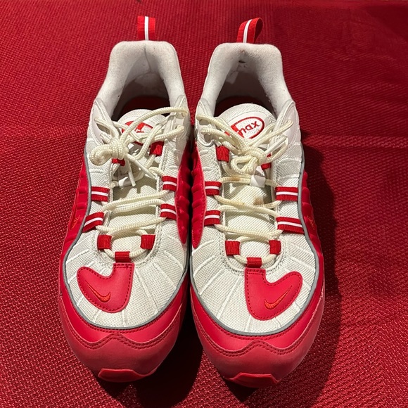 Nike Air Max Red and White Size 9.5 - Picture 1 of 4
